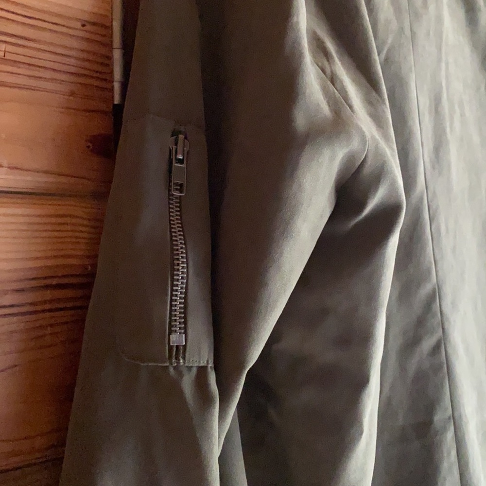 Be Cool Jacket - Picture 4 of 4